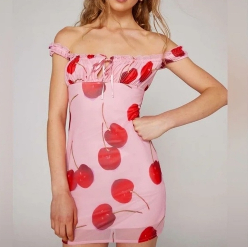 Kimchi Blue Cherry Bianca Mesh Mini Dress Size XS   EUC  Urban Outfitters